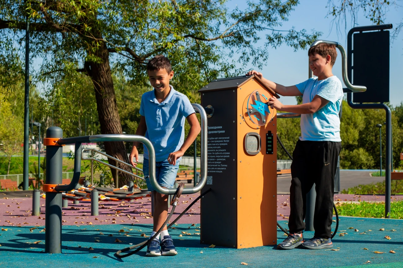 IMG 4049 resized (1)